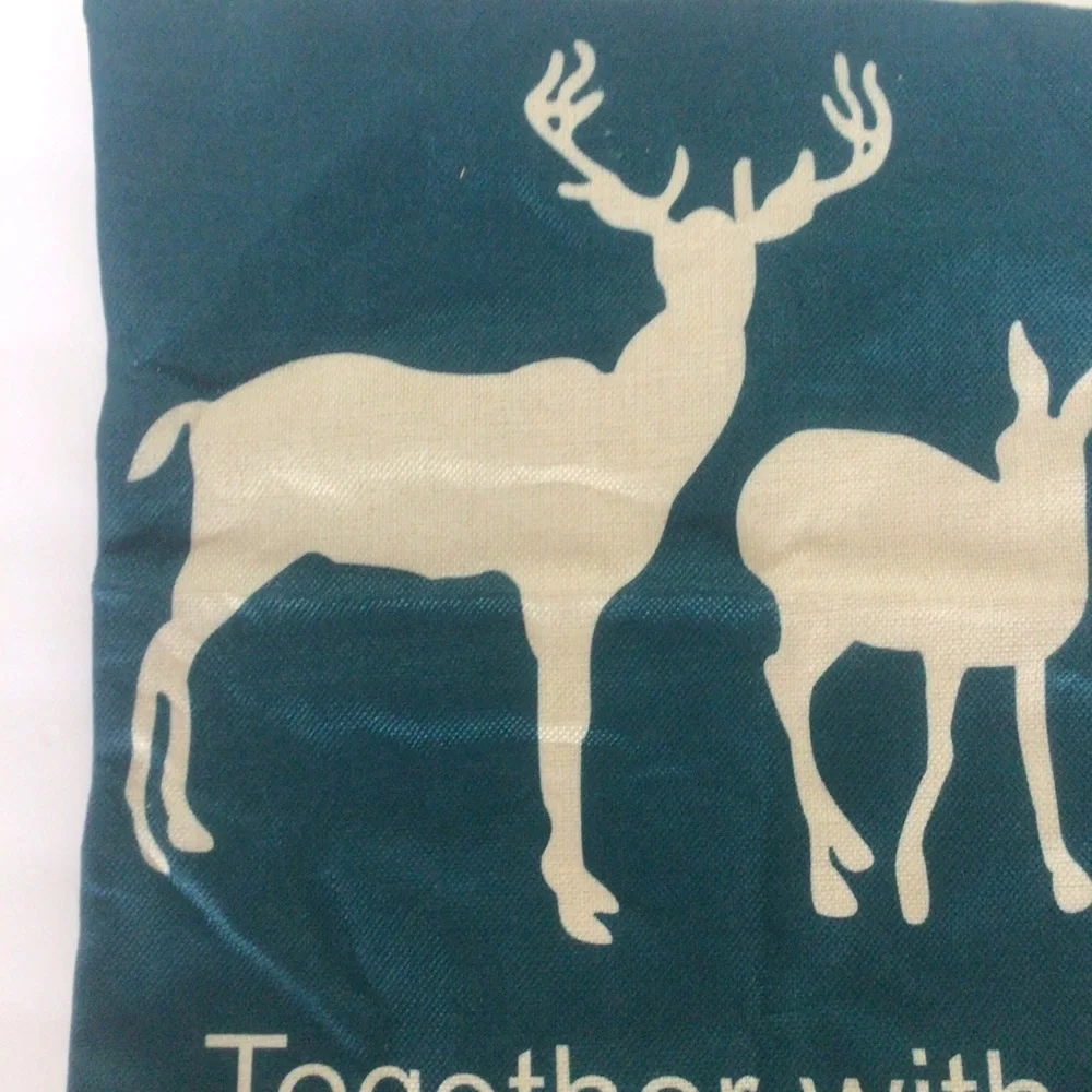 REINDEER FAMILY PILLOW COVER NWOT 18 x 18
